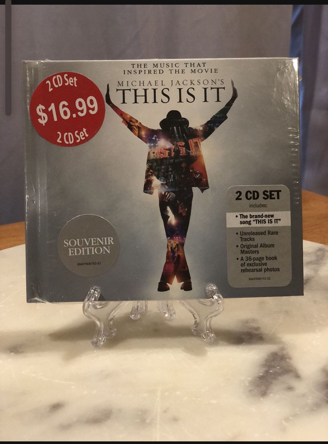 Michael Jackson's This Is It by Michael Jackson (CD, 2009)