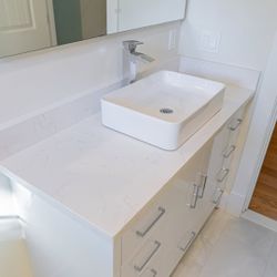 Shaker white / Bathroom Vanity at an affordable 