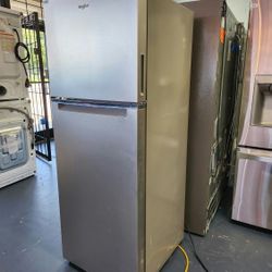 Whirl pool Wor king unit Ref rigerator Fridge Ask for INSTALL