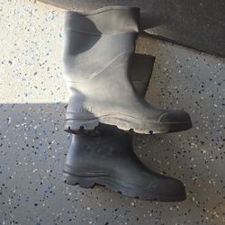 Rubber Boots Size 9