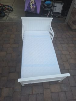 Graco Bailey Toddler Bed White
