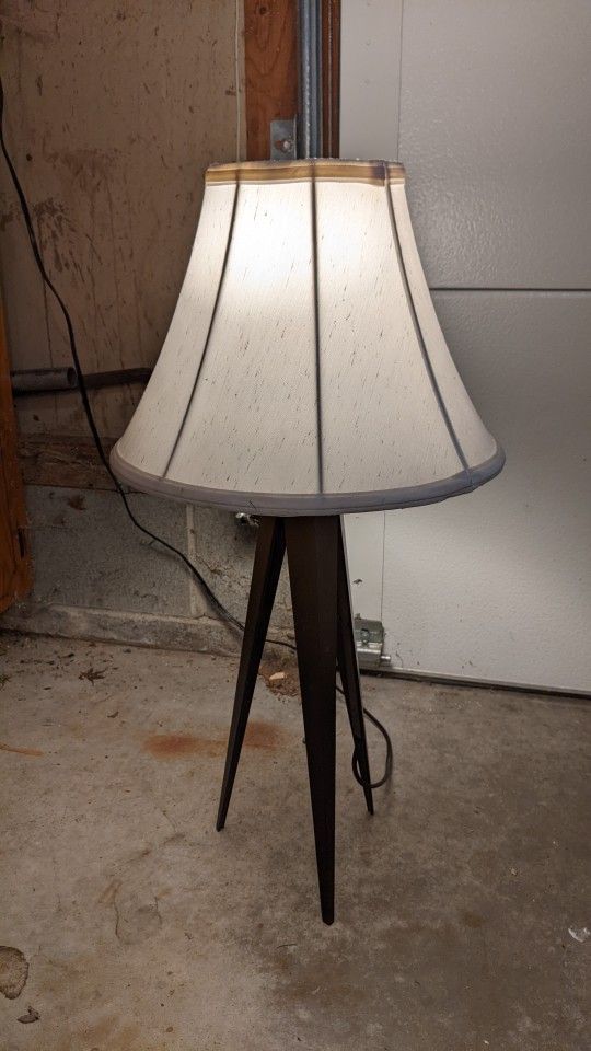Tri Legged Table Lamp