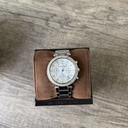 Michael Kors Woman’s Watch 