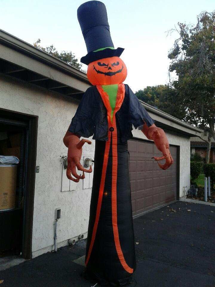 Halloween blowup prop