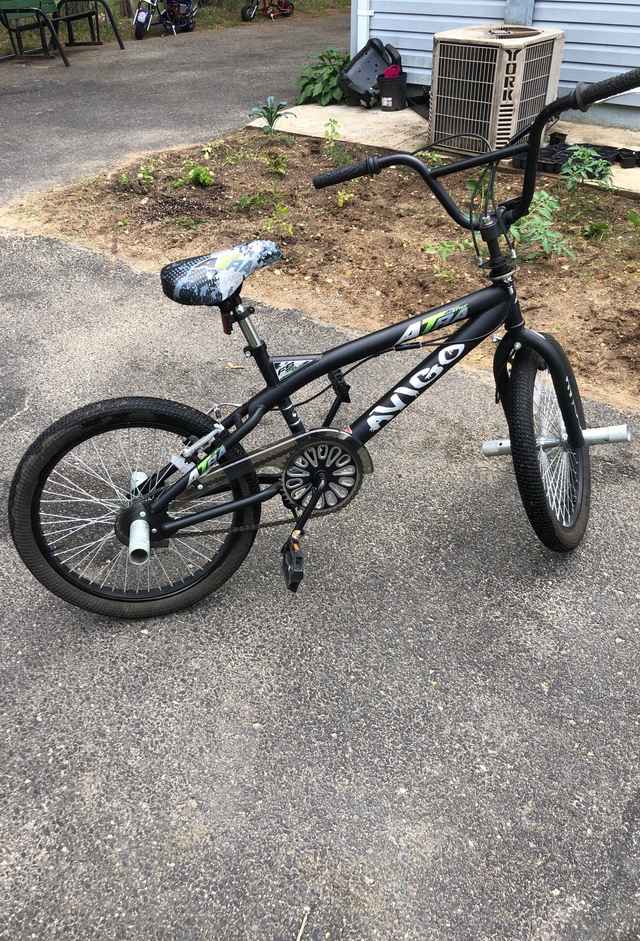 Avigo free style atra bike $ 73brand new
