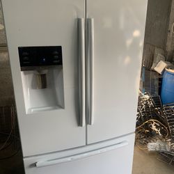 white package deal refrigerator stove microwave