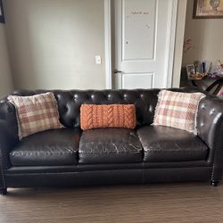 Used Living Room Sofa 