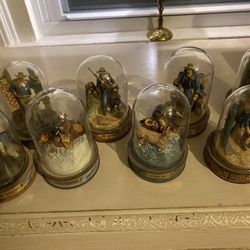 9 Vintage Franklin Mint Hand Painted John Wayne Sculptures With Removable Domed Glass