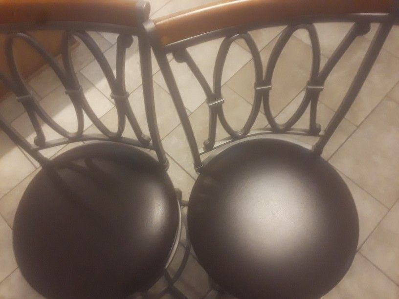 Pair of Island/Bar Stools- 2 Chairs