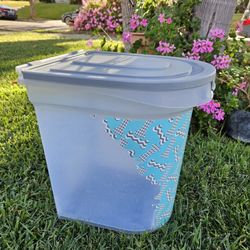 Dog/Cat Food Storage Bin