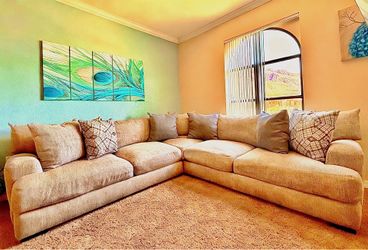 🔥 COMPLETE LIVING ROOM SET – MUST SELL FAST! 🔥
