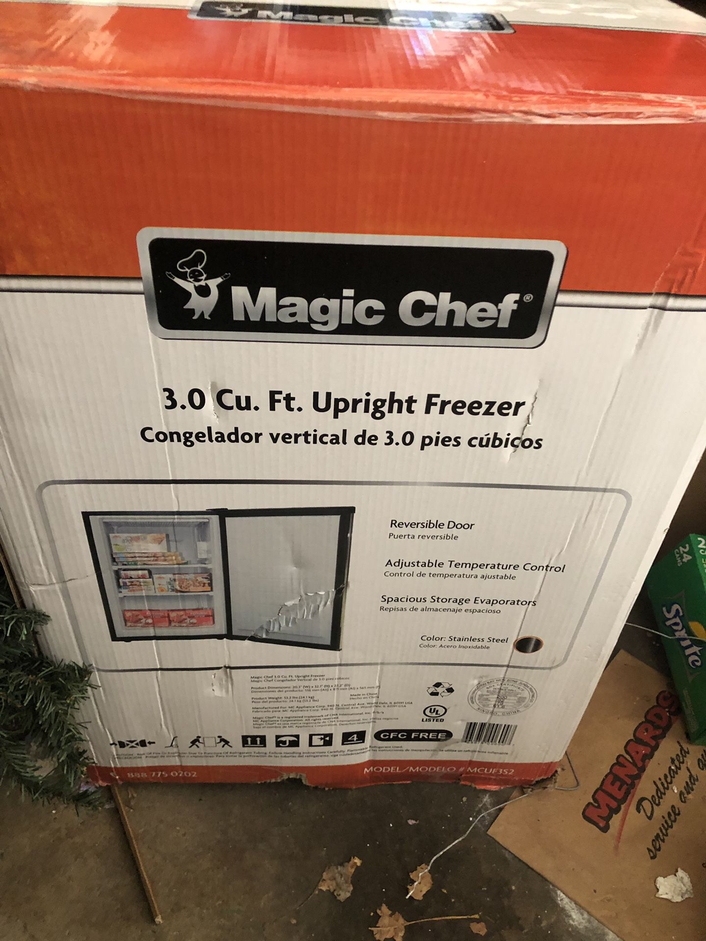 Magic chef 3.0 cu. ft upright freezer