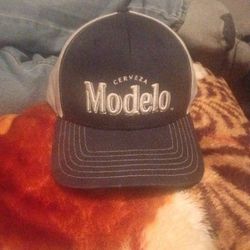 Modelo Hats