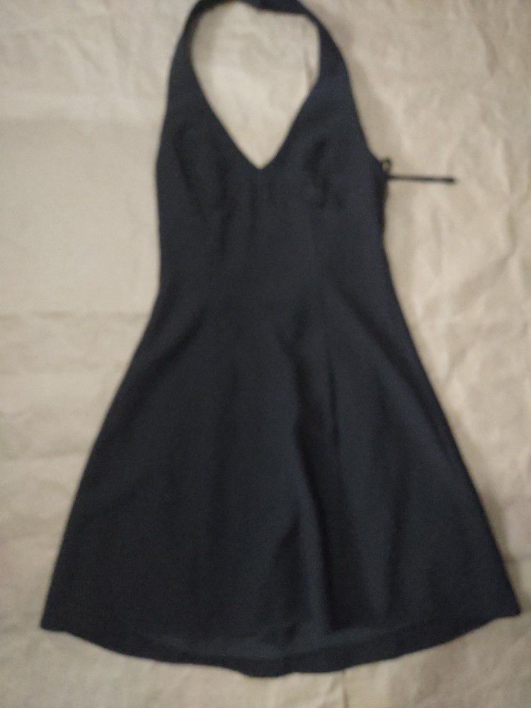 Black Dress Size 6 Pre Owned 