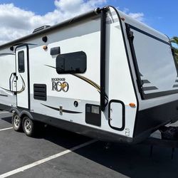 2020 FOREST RIVER ROCKWOOD ROO TRAVEL TRAILER