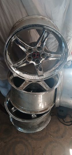 17 In Chrome Rims. Cobra Type R Fits 95 -04 Mustangs Or 5 Bolt Pattern