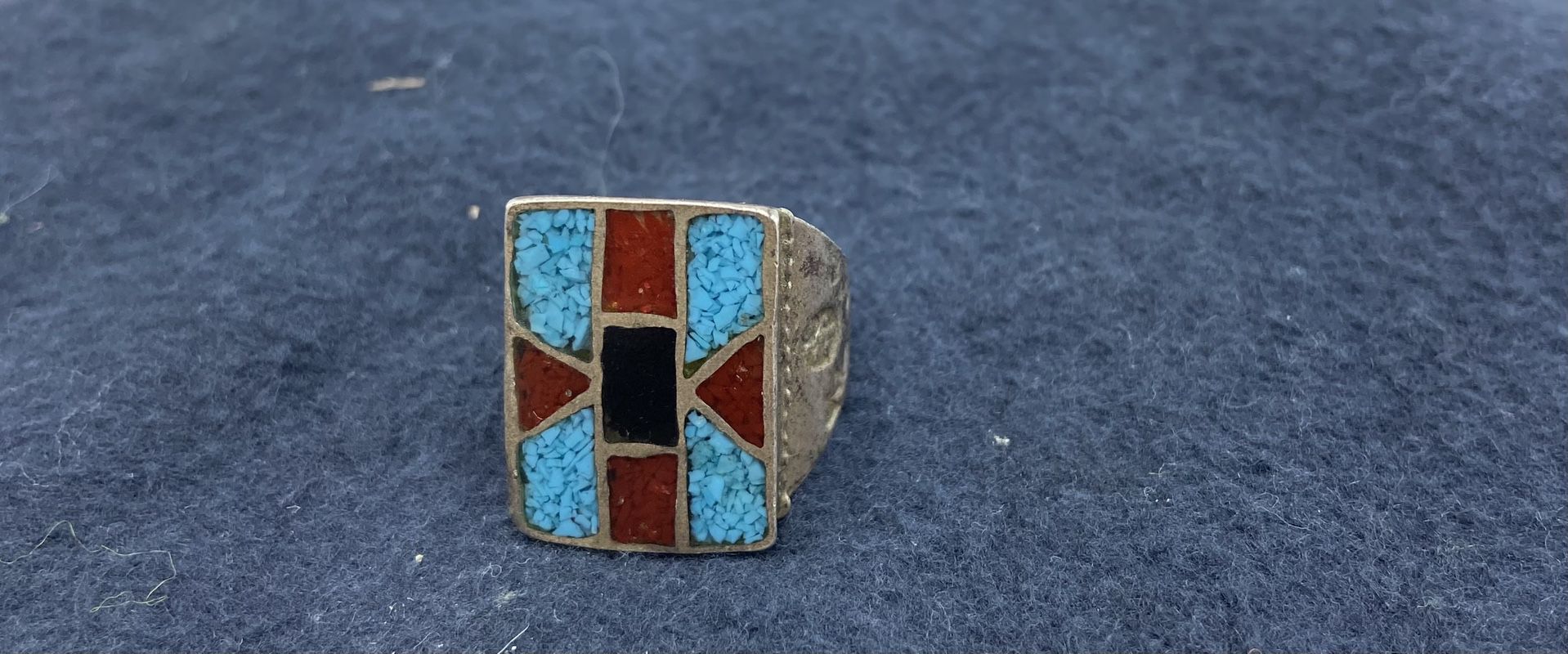 VTG MEN’S  TURQUOISE AND CORAL STERLING RING SIZE 9.5
