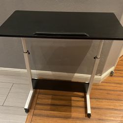 Lifting computer Desk Side Table with wheels
