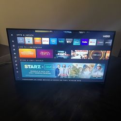 Vizio 32” Smart Tv W/Remote