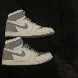 Air Jordan 1 Mid Stealth 