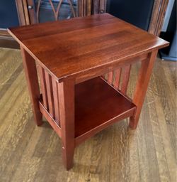 Mission Style Wooden End Table - 22x18x23