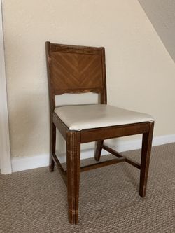 2 Antique chairs