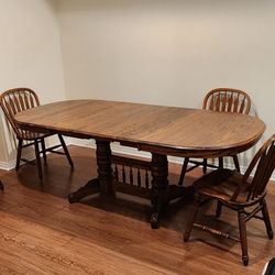Solid Wood Dining Table + 4 Chairs + 4 Leafs 