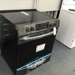New Scratch And Dent Frigidaire Gallery 5 Burner Glass Top Black Stainless Steel Slide In Range. 1 year Warranty 