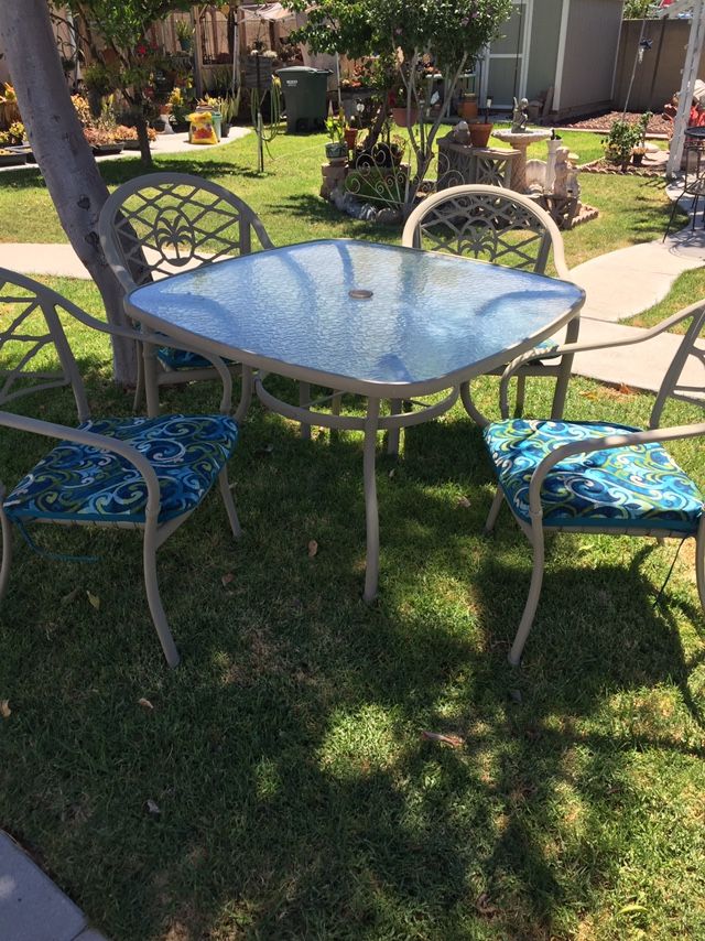 Hampton Bay Patio Set Uh