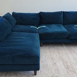 Sectional (Living Spaces)