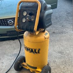75 Bucks DeWalt air Compressor 15 Gallon Tank Working Strong