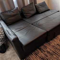 Used Couch Brand Leather Size Queen Color Black 