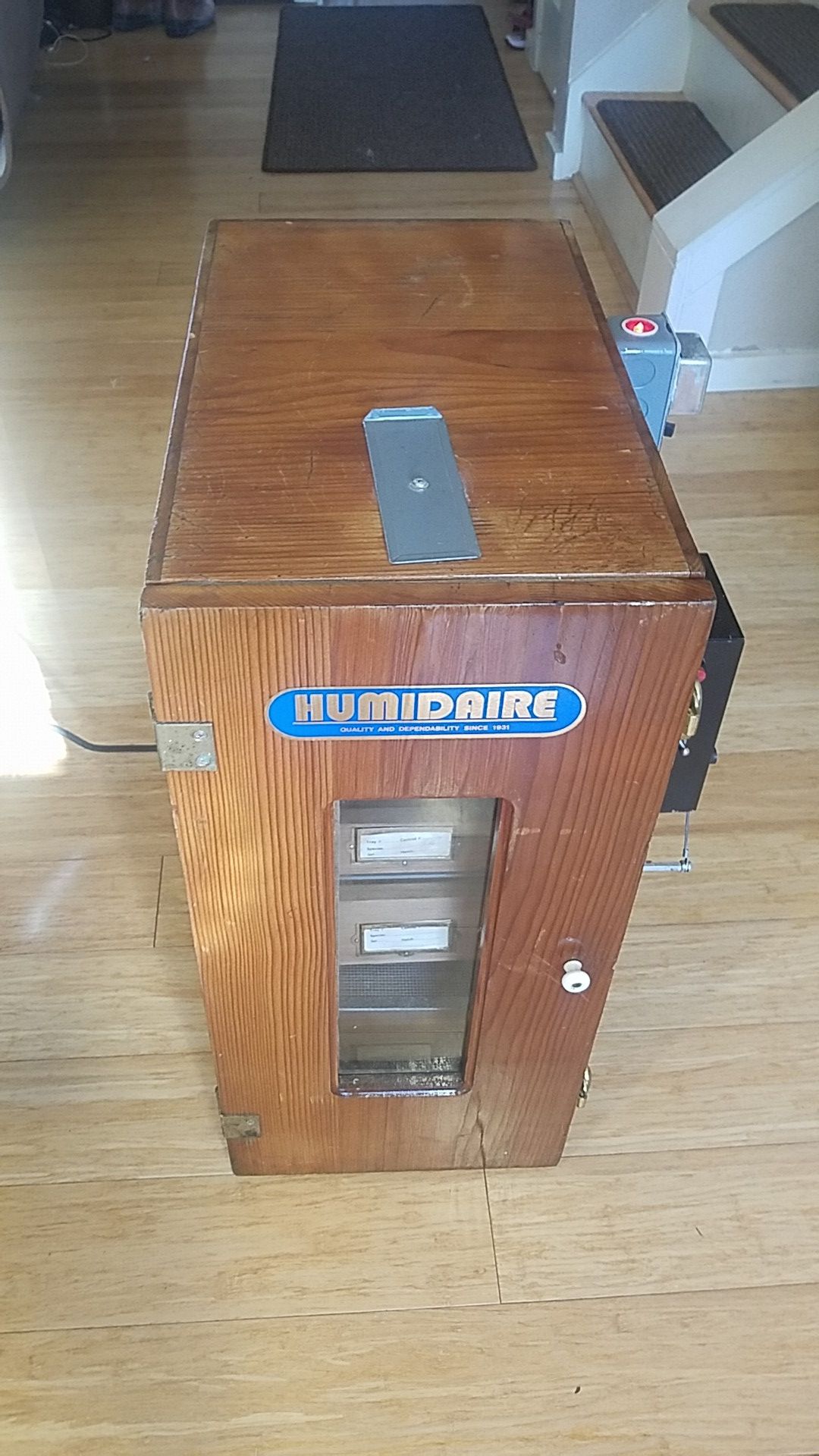 HUMIDAIRE INCUBATOR SEPARATE HATCHERS MODEL 20