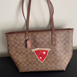 Pizza slice Coach Bag🍕