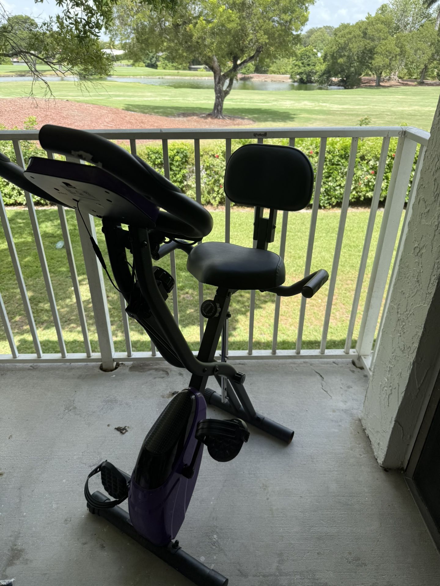 Exercise Bike With Comfortable Seat