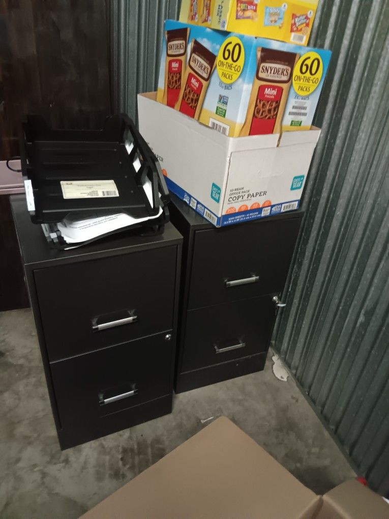 File Cabinets With Keys