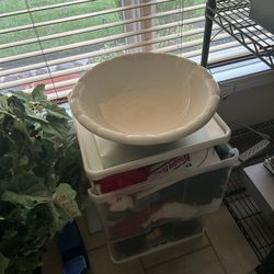 VINTAGE DecorAdmiral V.P. Collection Wash Basin  collectors item 