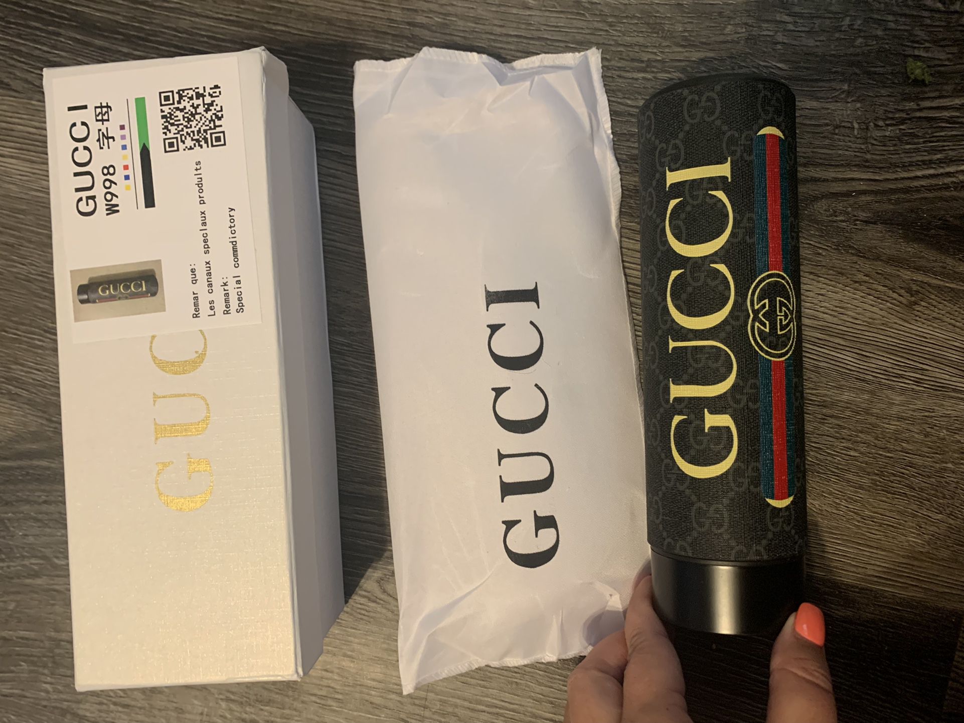 Gucci Digital Thermos Cup Water Bottle 17oz for Sale in Wahpeton, ND -  OfferUp
