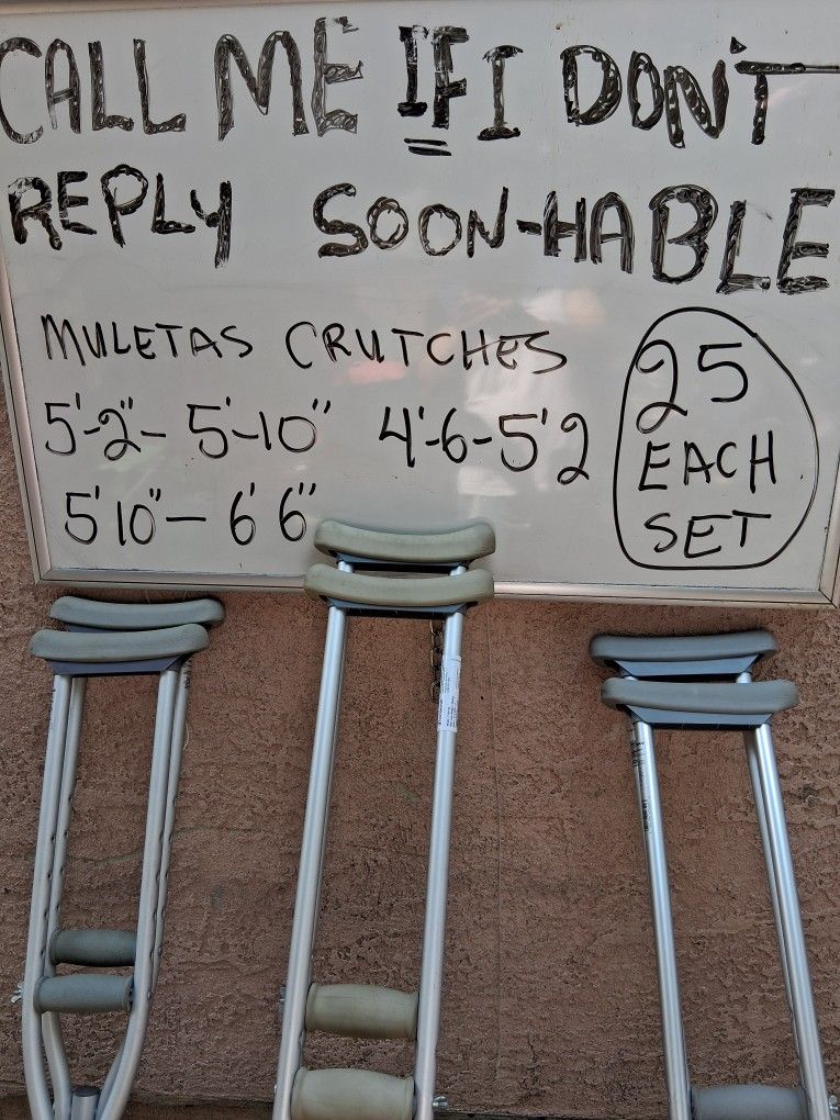 Crutches  Muletas 