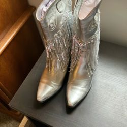 Silver Fringe Boots Size 8