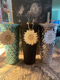 Double insulated tumblers come with washable reusable  straw