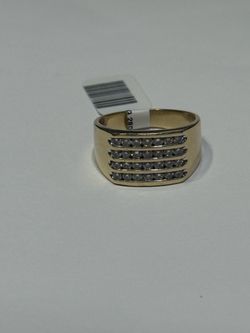 10k Mens Diamond Ring