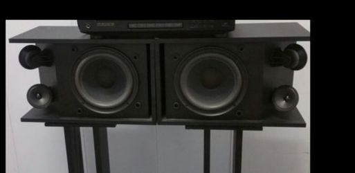 Bose 301 series III speaker Designed in Canada