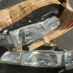 Acura Integra Headlight Set Left & Right NEW TYC 90-93