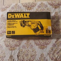 DEWALT 12.AMP COMPACT RECIPROCATING SAW 