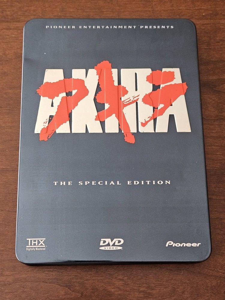 AKIRA - Limited Collector's Edition DVD Set in Metal Case