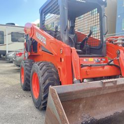 SKID STEER Kubota SSV75 - Low Hours, Ready for Construction, Landscaping, & Farm Use!