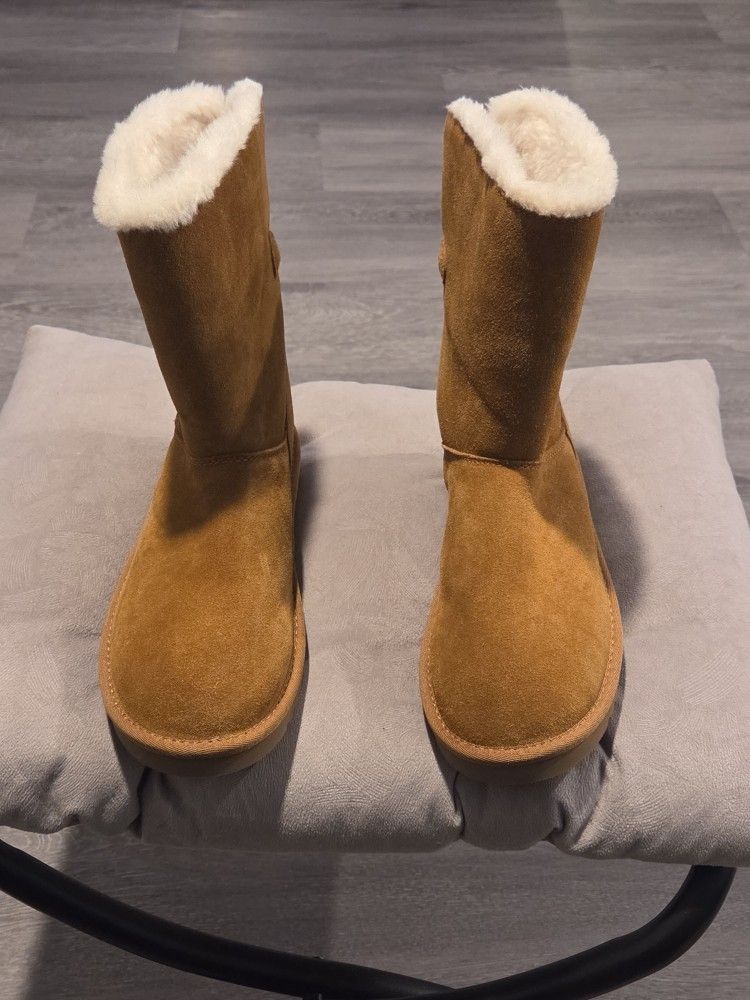 Koolaburra By Ugg Cozy Brown Shearling Boots