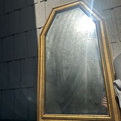 Beautiful Antique Gilded Framed Mirror 