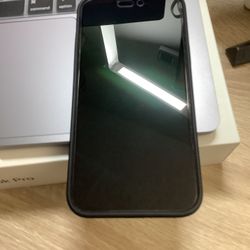 iPhone 13 Pro Max 256g Mint Condition Unlocked 